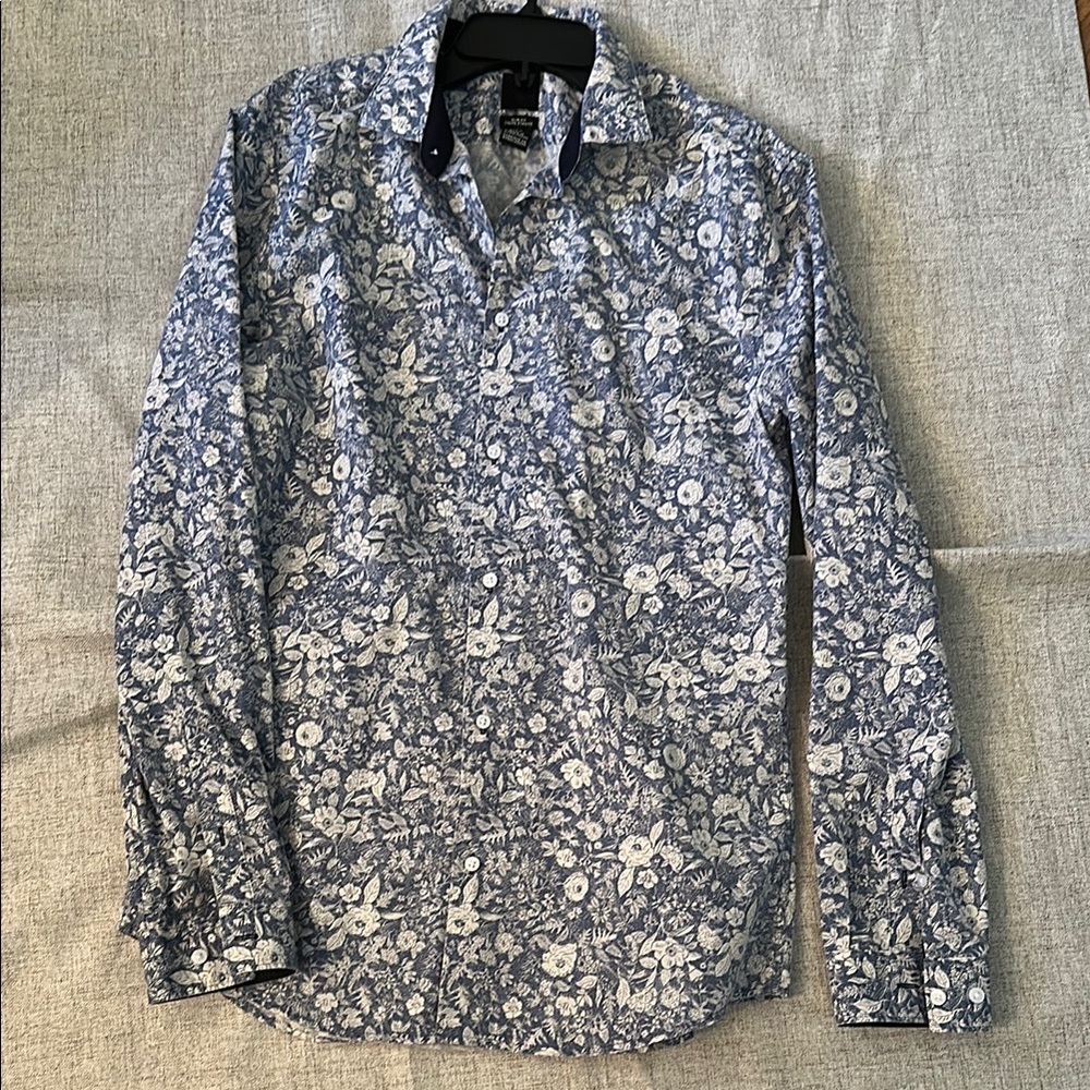 H&M Navy and White Floral Men's Shirt